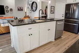 7602 Grant Ln, Greenville, TX 75402 - Photo 13