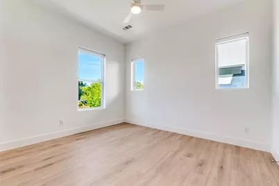 2206 Arroyo Avenue #301, Dallas, TX 75219 - Photo 13