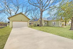 416 Cockrell St, Eustace, TX 75124 - Photo 1