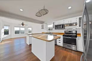 528 Mill Creek Ct, Azle, TX 76020 - Photo 13