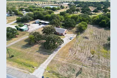 2215 SW Wilshire Boulevard, Burleson, TX 76028 - Photo 5