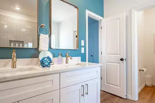 1215 E Beaconsfield Ln, Arlington, TX 76011 - Photo 29