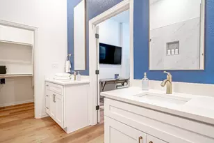 1215 E Beaconsfield Ln, Arlington, TX 76011 - Photo 15