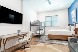 1215 E Beaconsfield Ln, Arlington, TX 76011 - Photo 27