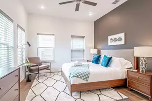 1215 E Beaconsfield Ln, Arlington, TX 76011 - Photo 9