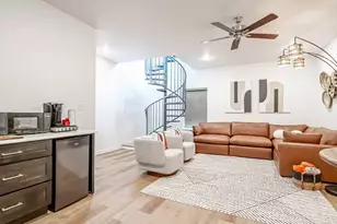 1215 E Beaconsfield Ln, Arlington, TX 76011 - Photo 23