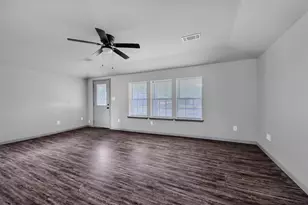 312 Hackney St, Collinsville, TX 76233 - Photo 7