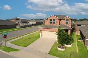 9248 Herringbone Dr, Fort Worth, TX 76131 - Photo 3