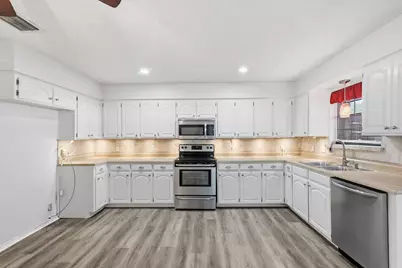 1130 Woodrow Drive, Lewisville, TX 75067 - Photo 17