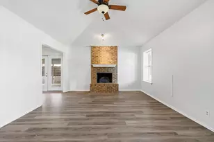 1130 Woodrow Dr, Lewisville, TX 75067 - Photo 9