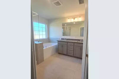 8005 Townsend Drive, Waco, TX 76708 - Photo 9