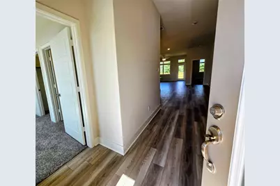 8005 Townsend Drive, Waco, TX 76708 - Photo 5