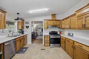 304 Catfish Trail, Bowie, TX 76230 - Photo 9