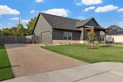 913 Day Star Drive, Hewitt, TX 76643 - Photo 5