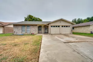 708 Thomas Chapel Dr, Arlington, TX 76014 - Photo 1