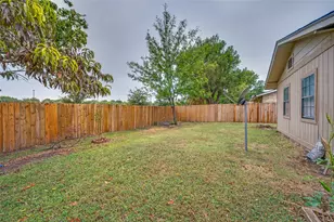 708 Thomas Chapel Dr, Arlington, TX 76014 - Photo 19