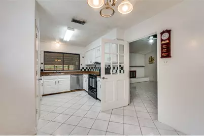 708 Thomas Chapel Drive, Arlington, TX 76014 - Photo 5