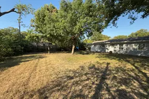 1202 Valley View Dr, Arlington, TX 76010 - Photo 31