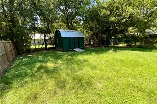 950 N McCart St, Stephenville, TX 76401 - Photo 17