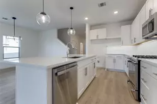 529 Ridgewood Dr, Van Alstyne, TX 75495 - Photo 3