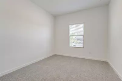 529 Ridgewood Drive, Van Alstyne, TX 75495 - Photo 9