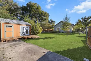 425 S Brighton Ave, Dallas, TX 75208 - Photo 25