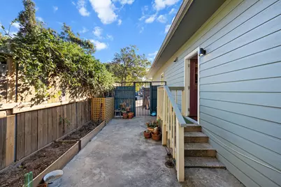 425 S Brighton Avenue, Dallas, TX 75208 - Photo 21