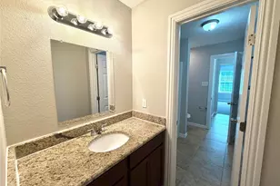 2337 Bloomfield Dr, Arlington, TX 76012 - Photo 11