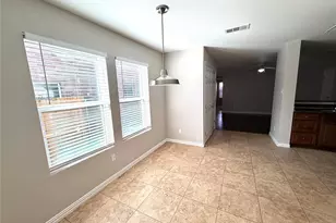 2337 Bloomfield Dr, Arlington, TX 76012 - Photo 3