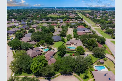 8518 Bridgewater Drive, Rowlett, TX 75088 - Photo 11