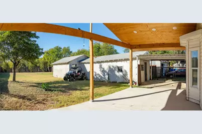 8113 Raymond Avenue, White Settlement, TX 76018 - Photo 17