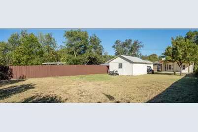 8113 Raymond Avenue, White Settlement, TX 76018 - Photo 19