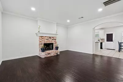 2026 Klondike Street, Grand Prairie, TX 75050 - Photo 7