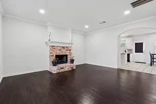 2026 Klondike St, Grand Prairie, TX 75050 - Photo 7