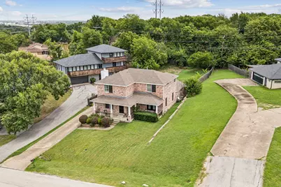 2026 Klondike Street, Grand Prairie, TX 75050 - Photo 25