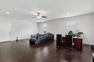 2026 Klondike St, Grand Prairie, TX 75050 - Photo 13