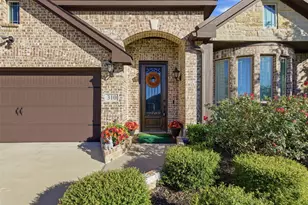 310 Marigold Ct, Glenn Heights, TX 75154 - Photo 5