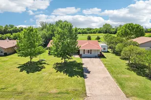 131 Carol Ln, Pecan Hill, TX 75154 - Photo 33