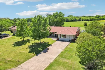131 Carol Lane, Red Oak, TX 75154 - Photo 1