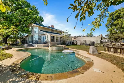 734 Kiowa Drive W, Lake Kiowa, TX 76240 - Photo 21