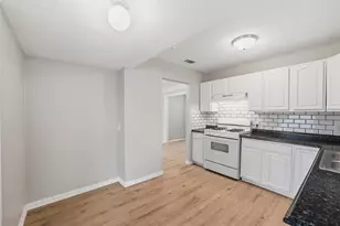 1110 17th St, Grand Prairie, TX 75050 - Photo 5