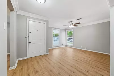 1110 17th Street, Grand Prairie, TX 75050 - Photo 3