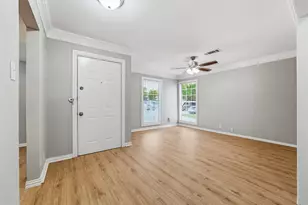 1110 17th St, Grand Prairie, TX 75050 - Photo 3