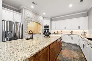 3810 Raintree Dr, Flower Mound, TX 75022 - Photo 15