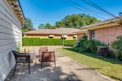 6529 St Moritz Avenue, Dallas, TX 75214 - Photo 11