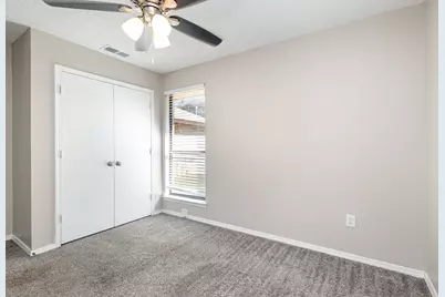 5905 Sterling Green Trail, Arlington, TX 76017 - Photo 11