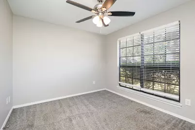 5905 Sterling Green Trail, Arlington, TX 76017 - Photo 15
