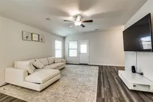 5636 Castle Peak Bnd, Fort Worth, TX 76126 - Photo 9