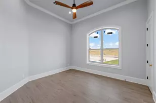 129 Iris St, Lorena, TX 76655 - Photo 29