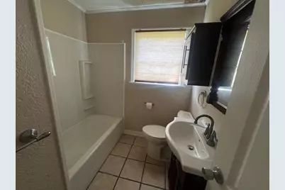 2106 Cleveland Street, Paris, TX 75460 - Photo 5